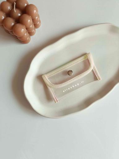 جاکارتی شفاف کرمی